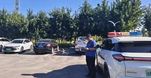 北海公园用上无人机空中巡查 游园的这些文明规范要记牢