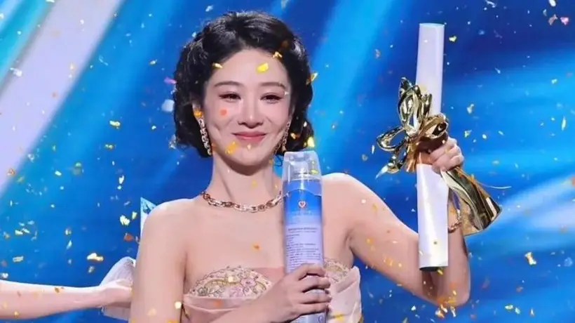 杨紫四度角逐终封后,孙俪杨紫杨幂红毯争艳