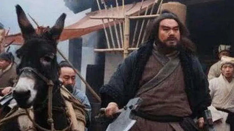 宋江号称呼保义,为何纵容李逵杀人?真实原因暴露宋江野心