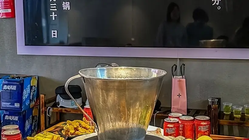 【马河坎】年轻人为什么喜欢吃火锅?