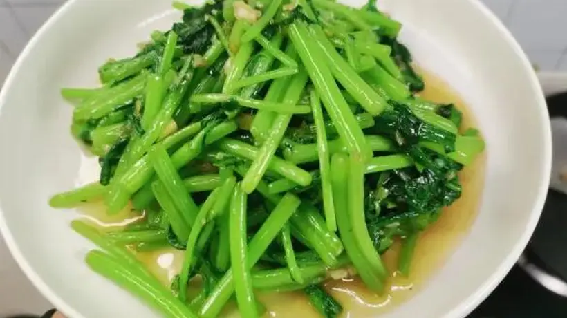 不宁腿吃茼蒿的注意事项?