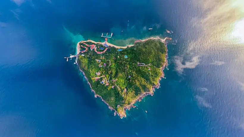 2026旅游合同审阅指南:三项关键内容未写明勿签字