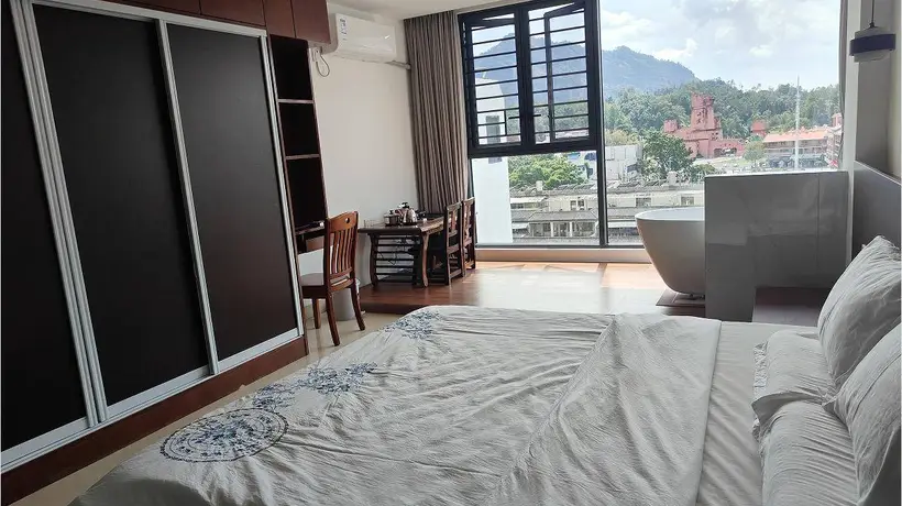 丹霞山家庭出游住宿全攻略:如何选到便利舒适的住处