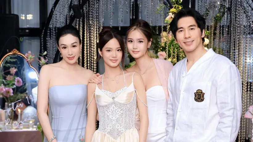 钟丽缇陪18岁二女儿Jaden过成人礼 女儿手捧花依偎身旁满是温馨氛围