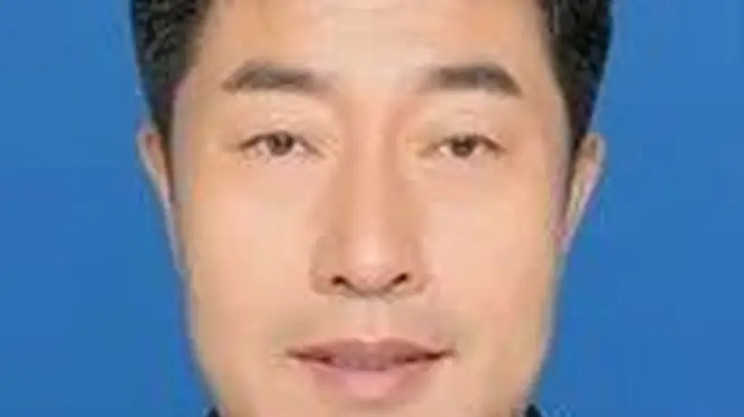 国家烟草专卖局原副局长韩占武,非法收受他人财物,数额特别巨大