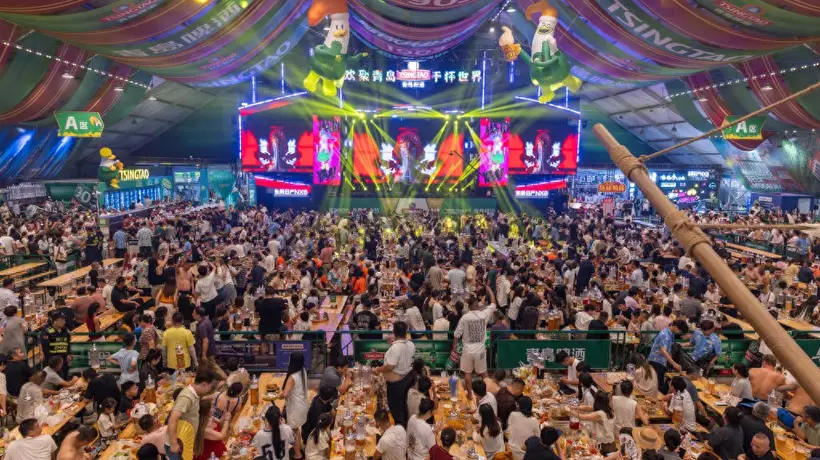 激情畅饮,乐享夏日盛宴