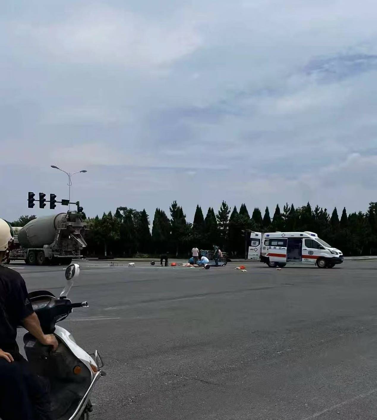 八旬菜农获博主帮助后遇车祸去世，博主自责，菜农孙子：以德报德，不能混淆是非