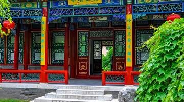 薛宝钗住的地方,为什么叫蘅芜苑?