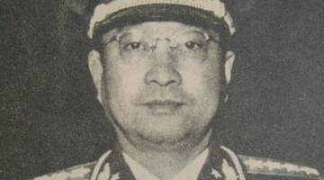 他不是开国元帅,为何被称为老总?曾指挥过3位开国大将