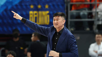 广东男篮连续五年成绩难如意 球迷热议朱芳雨杜锋是否该担起相应责任