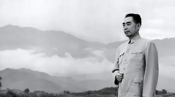 抗美援朝功劳不止在前线指挥 当年参与筹备的周恩来才是彭德怀口中真正头号功臣 （从后方参与筹备的多元活动和决策参与视角，突出了参与感，和原标题角度不同）