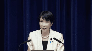 日本3架军机闯入东海引热议，你如何看待高市政府借外部假想敌炒热对抗氛围？