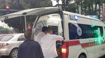 山东夫妻九寨沟度蜜月，妻子脑出血被当晕车，司机一路狂飙送医