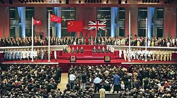 英国学者曾直言:有些英国人,真把香港曾经的辉煌当自己功劳了?