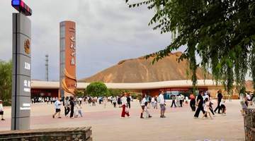 到张掖丹霞景区别着急 游客暖心服务有旅游110随时帮衬