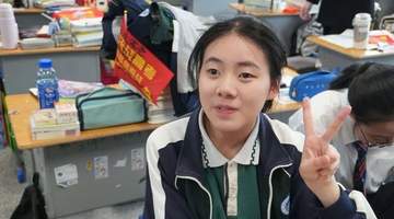 湖北脑瘫女孩刘心蕊以603分考入海南大学，将独自赴琼开启求学生活，校方定制暖心帮扶方案助力追梦