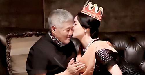 演员关婷娜:被赵本山捧红后,绯闻不断,43岁单身成为父母心病