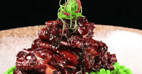 梅干菜烧排骨,这搭配绝了!一上桌就被抢光,米饭都不够吃