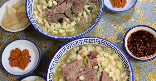 从王室礼馔到街头小吃,这碗美食来头太惊人,泡馍牵动多位帝王命运。