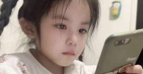 当孩子说:“妈妈,我再玩五分钟”,好多家长都做错了