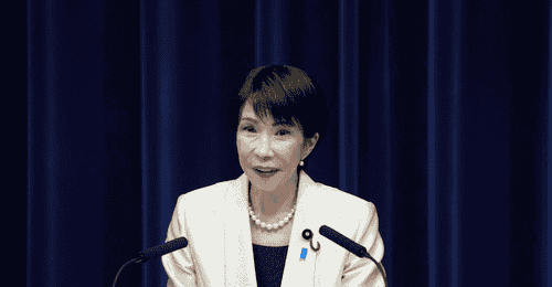 日本3架军机闯入东海引热议，你如何看待高市政府借外部假想敌炒热对抗氛围？