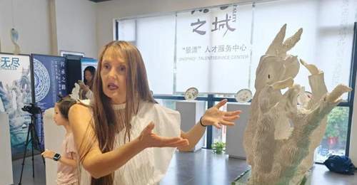五千“洋景漂”活跃中国千年瓷都 筑梦办展传交流佳话