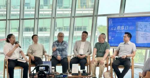 他们共话“空中诗人”王峰的诗歌:用诗句将群山凌空托起