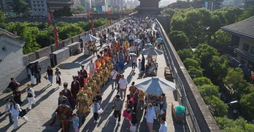 盛夏三秦:城墙音乐会与盛唐夜宴,解锁千年古都的烟火气