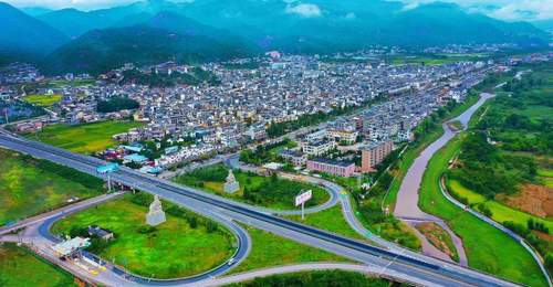 来大理永平逛古道名村 吃地道美食参与热闹文旅活动