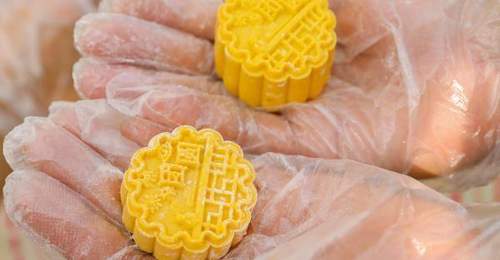 宁波嘉龙月饼38年坚守 多元手工口味+全龄适配活动引众多消费者打卡体验