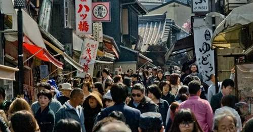 赴日黄金航班取消率近99% 重稀土断供卡日本制造业命门 高市早苗此时发声引参与热议