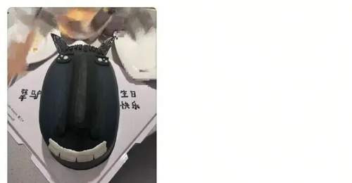 深色蛋糕体验两极：有人嫌难咽染色，有人爱拍照出片，烘焙师揭秘真实原料与安全