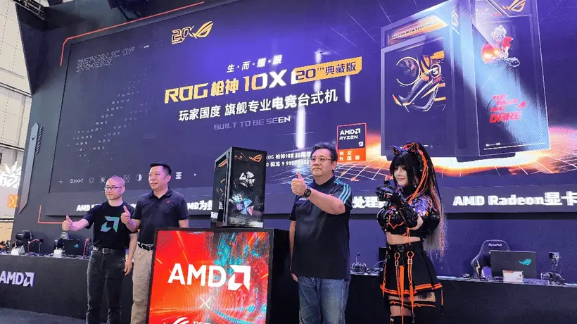 BW2026 首日高光时刻!AMD主舞台重磅首发ROG玩家国度枪神10X 20周年典藏版