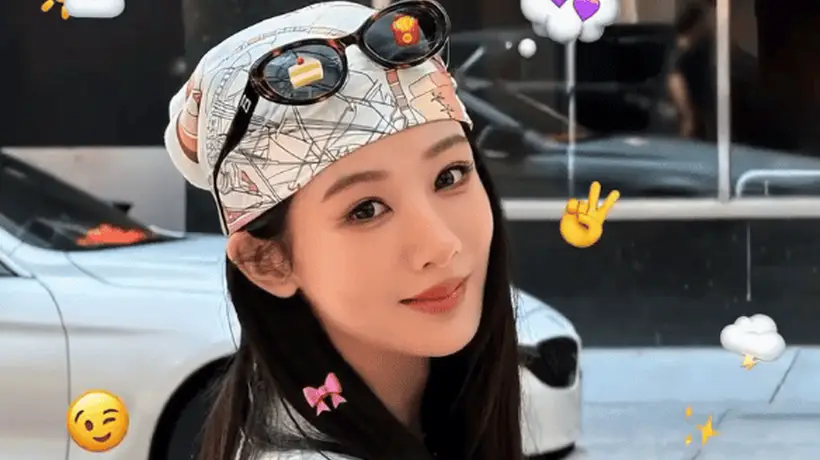 杨紫世界杯决赛现场耍帅 头戴头巾装扮成嬉皮士女郎