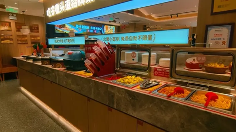 合肥木桶记等餐饮店主打正宗徽州风味臭鳜鱼