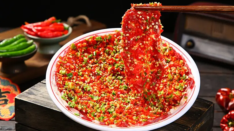 来昆明参与美食探索 跟着本地人挑适合自己的多元口味