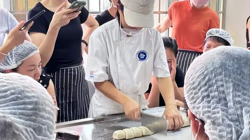 广东惠东大岭街道广式点心第二期培训班 亲手实操学技艺还能拿证get新技能