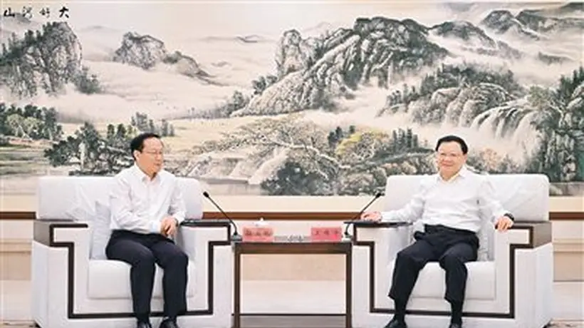 王伟中包钢会见文化和旅游部部长孙业礼