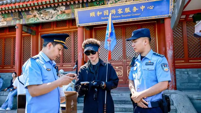 海淀警方“一园一策”护航暑期游:警力跟着人流走警务随着需求走