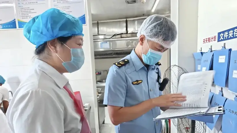 威海市市场监管局:织密网格 信用监管 同业共治 守护旅游旺季舌尖安全