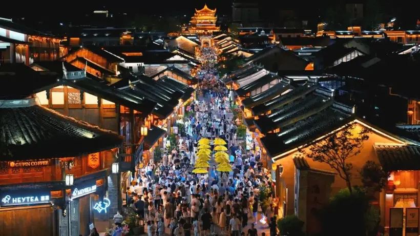 建昌古城火把节多元活动启幕 朵乐荷巡游音乐狂欢等你沉浸式参与
