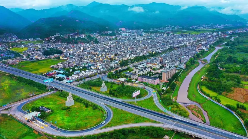 来大理永平逛古道名村 吃地道美食参与热闹文旅活动