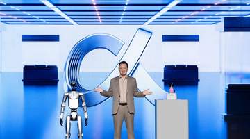聚焦MWC 荣耀CEO李健:手机不应是“无聊黑色方块”,要赋予它大脑手脚
