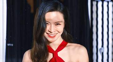 “妻子在试衣间失踪,多年后丈夫在畸形秀上认出了她,此时妻子已经被做成了人彘,真实事件改编”#消失的她看得太爽了 #电影消失的她 #消失的她好适合结伴