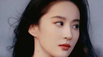 刘亦菲唯一公开恋情仅维持三年，彭冠英绯闻两年不回应不辟谣，现状如何