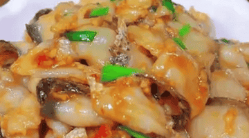 在家复刻饭店级蒜香鱼片 掌握这几步全家吃得过瘾