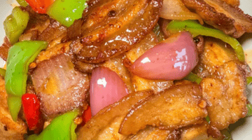 来试试炒出灯盏窝卷边的漂亮回锅肉 还有这些家常配菜玩法待解锁