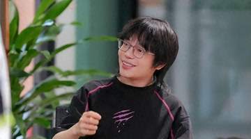 钟意正面回应首发问题，AG内部动荡大，陈穿都有可能上场