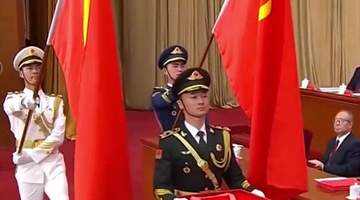 追光的你丨总书记向他们颁授勋章