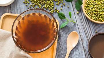绿豆汤的绿红之谜:为何色泽变幻?